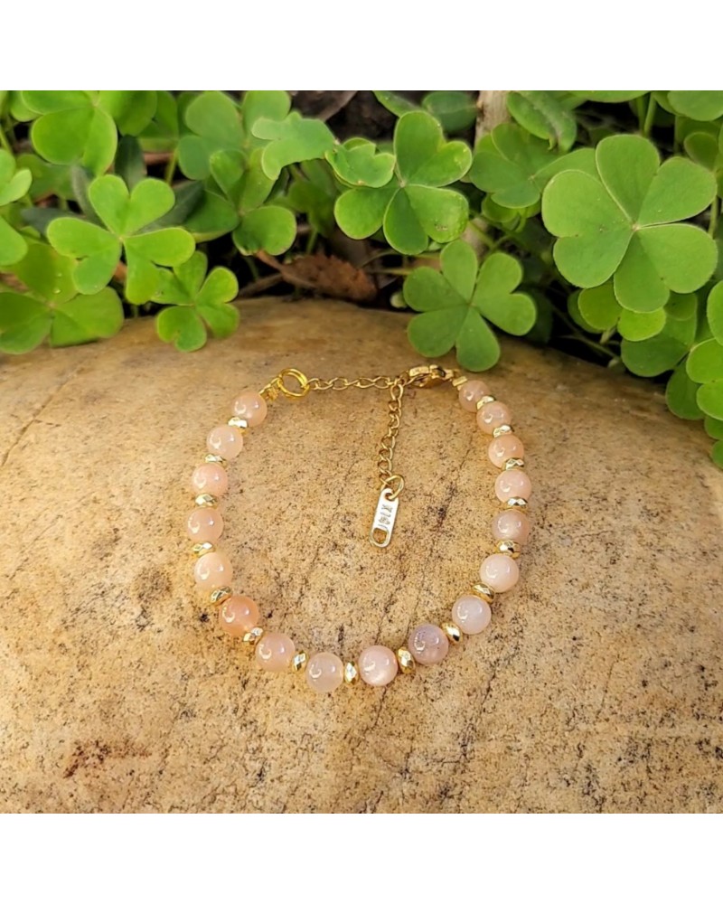 Bracelet doré en pierre de soleil